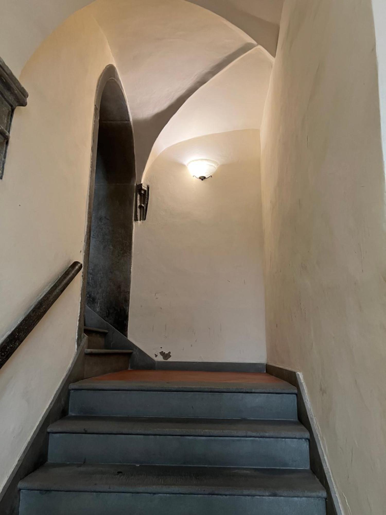 Al 106 Apartment Free Wi-Fi 5 Min Dalla Stazione براتو المظهر الخارجي الصورة