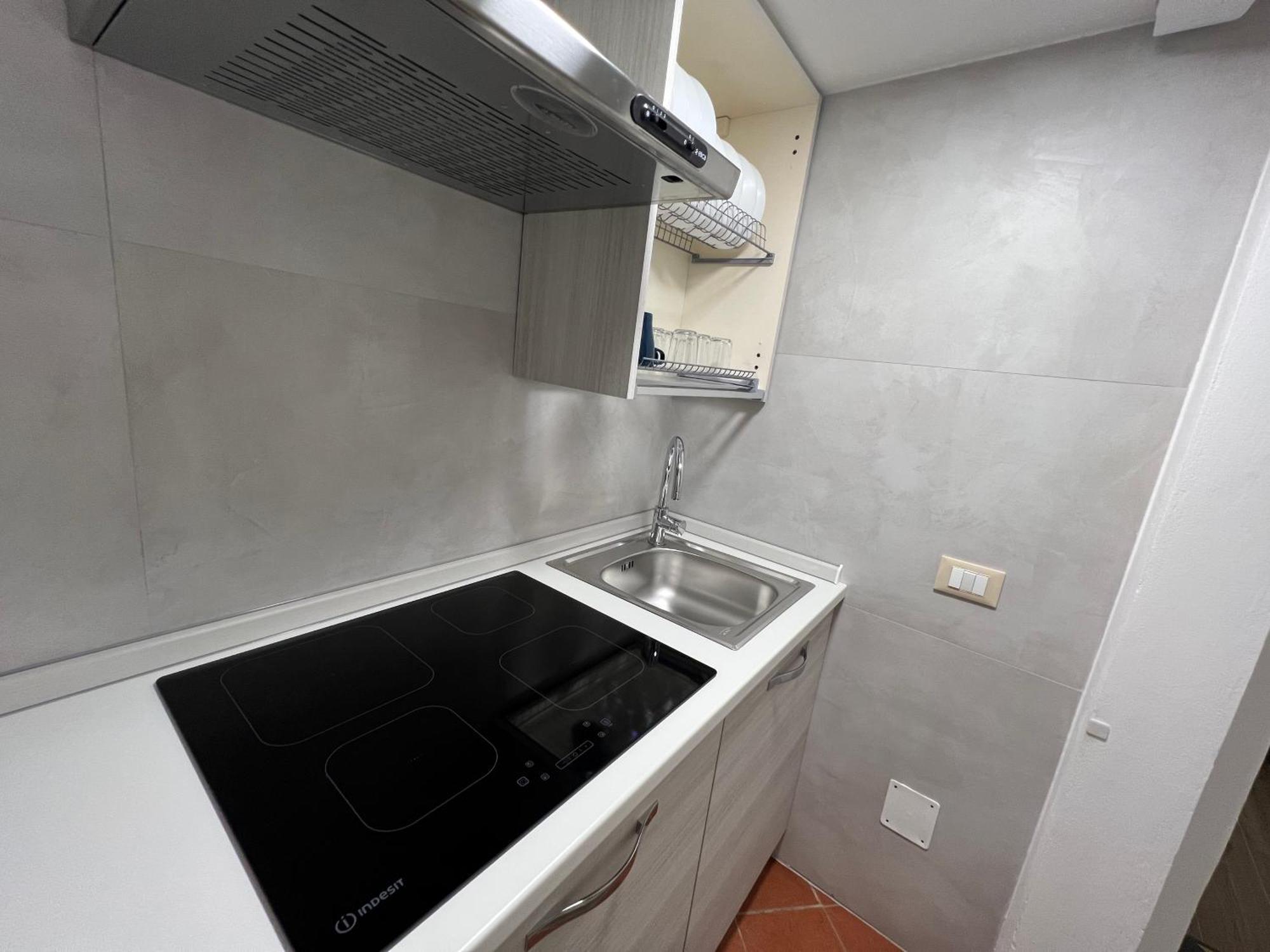 Al 106 Apartment Free Wi-Fi 5 Min Dalla Stazione براتو المظهر الخارجي الصورة